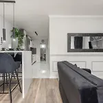 Tiny Pool House Ferienhaus *