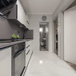 Tiny Pool House Vir