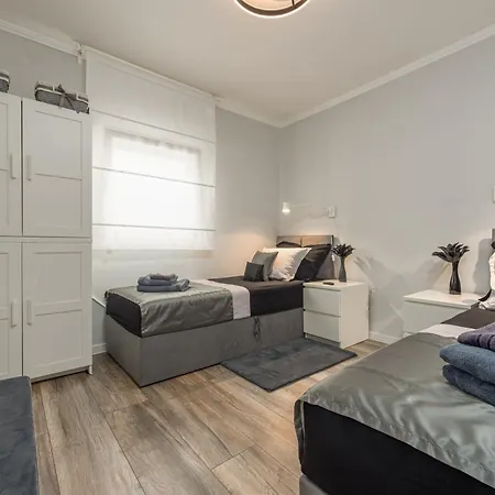 Vakantiehuis Tiny Pool House