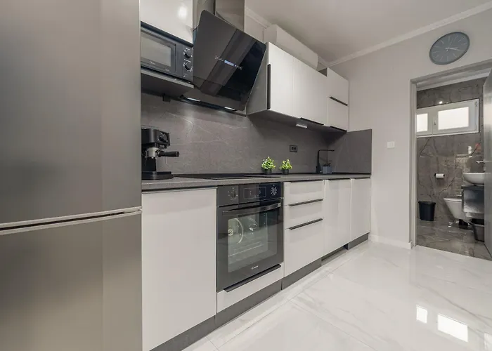 Tiny Pool House Vakantiehuis *