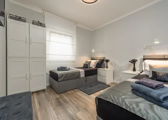 Vakantiehuis Tiny Pool House