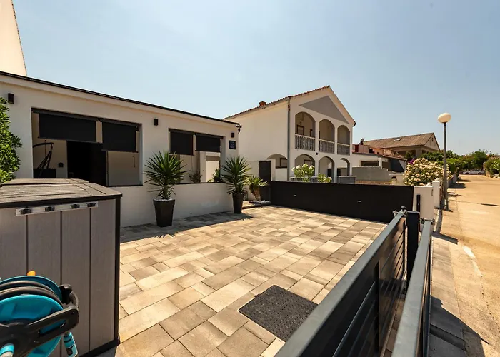 Vakantiehuis Tiny Pool House