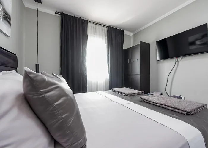 Tiny Pool House Vikendica *